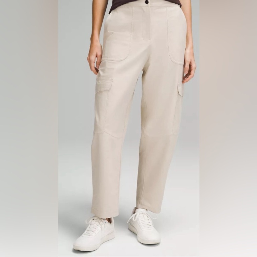 Lululemon Utilitech Cargo Pocket High Rise Pant